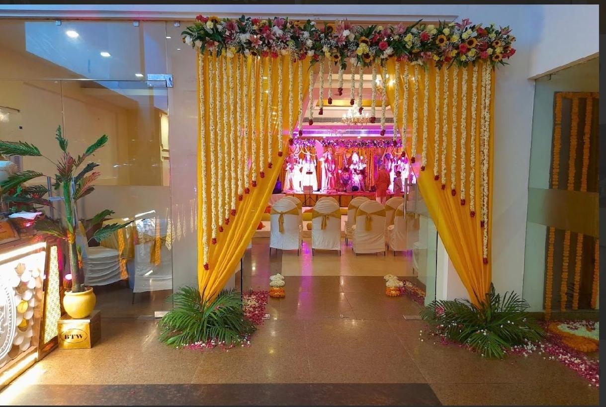 Madhuban Hotel , ニューデリー エクステリア 写真