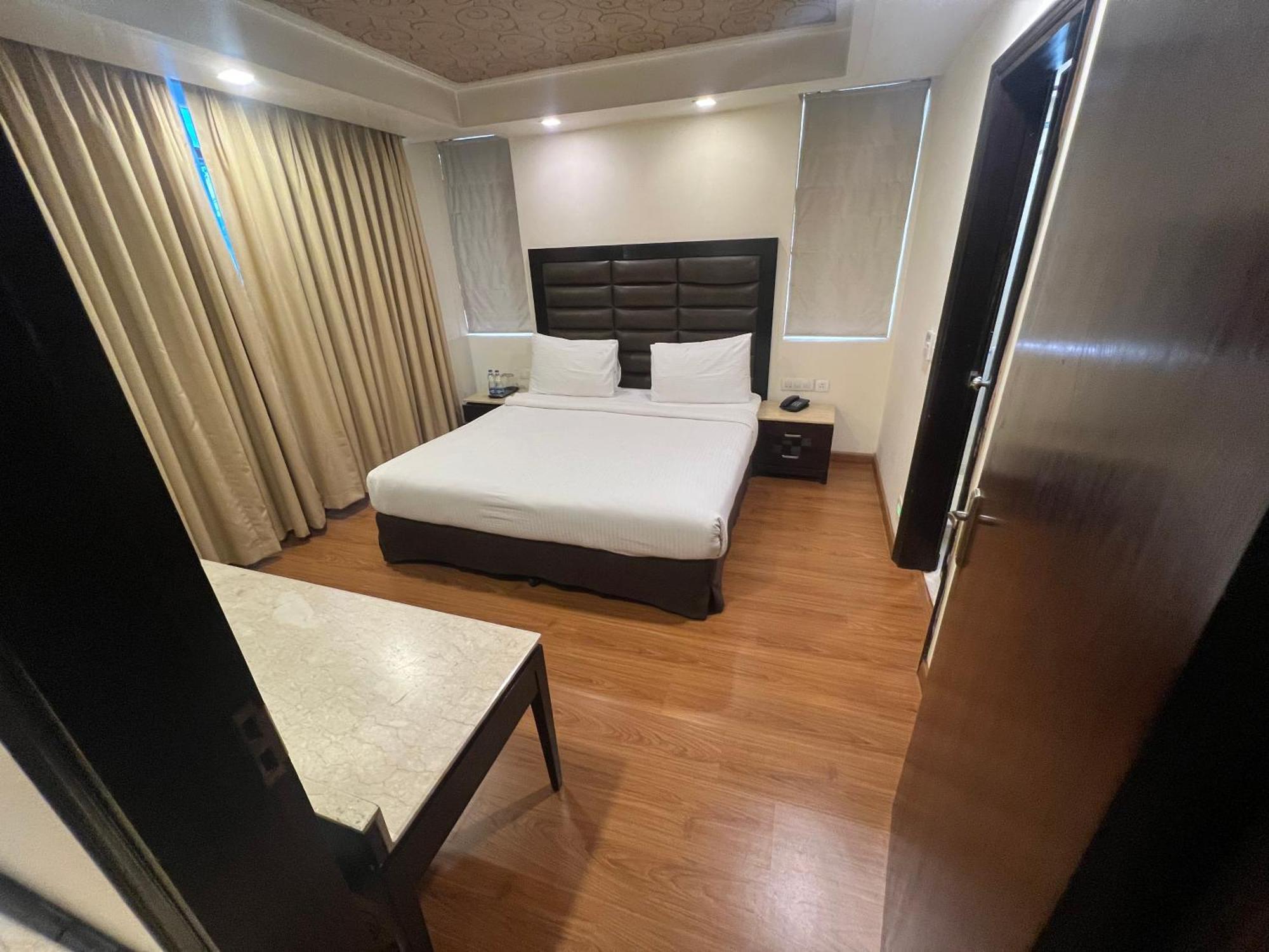 Madhuban Hotel , ニューデリー エクステリア 写真
